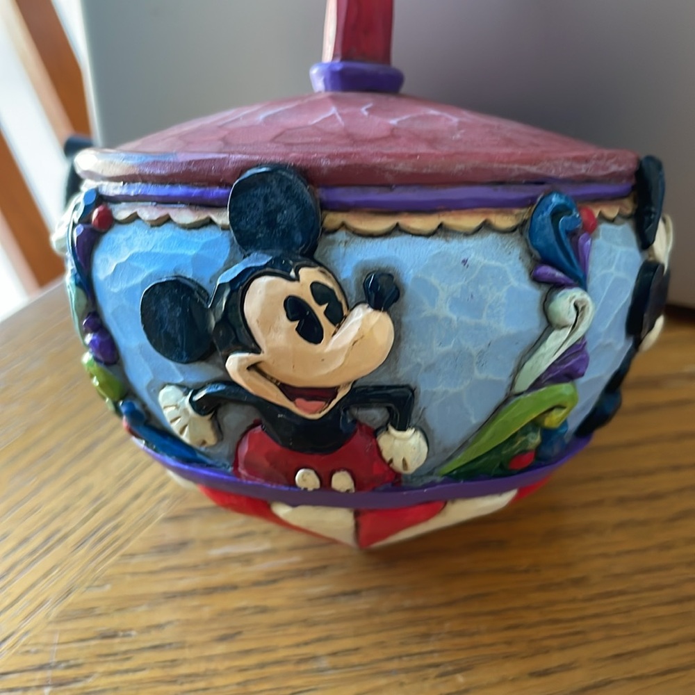 Disney Traditions Mickey Mouse “Spinning Through the Years” Jim Shore - Picture 5 of 8